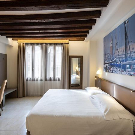 Leone Hotel Venice Exterior photo