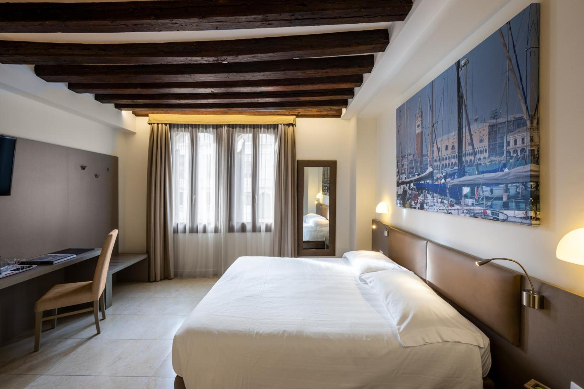 Leone Hotel Venice Exterior photo