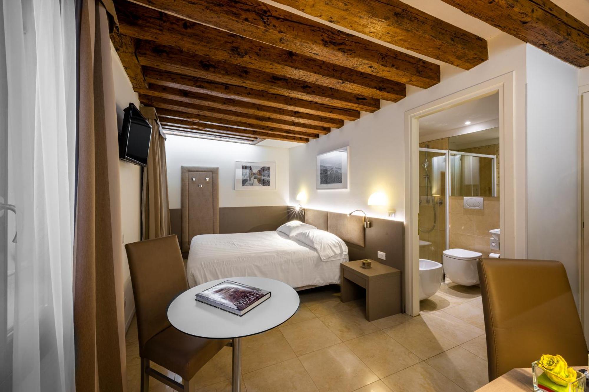 Leone Hotel Venice Exterior photo