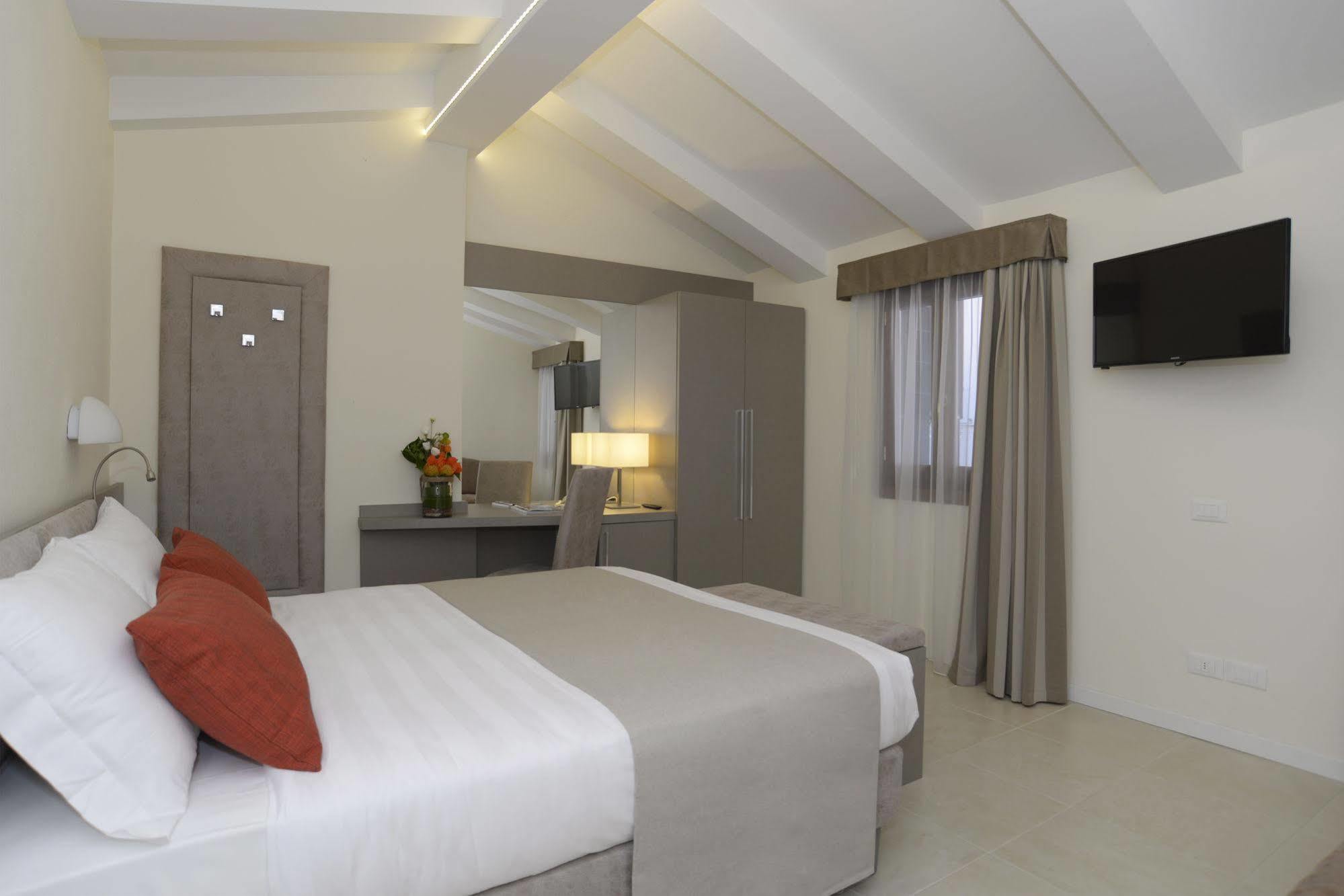 Leone Hotel Venice Exterior photo